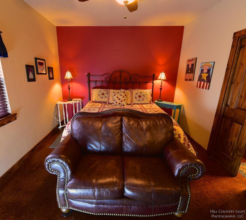 Lazy T Bed And Breakfast Fredericksburg Esterno foto